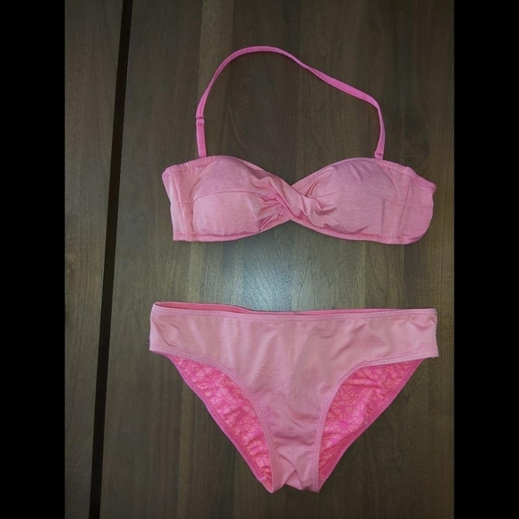 Bikini set - Picture 1 of 4